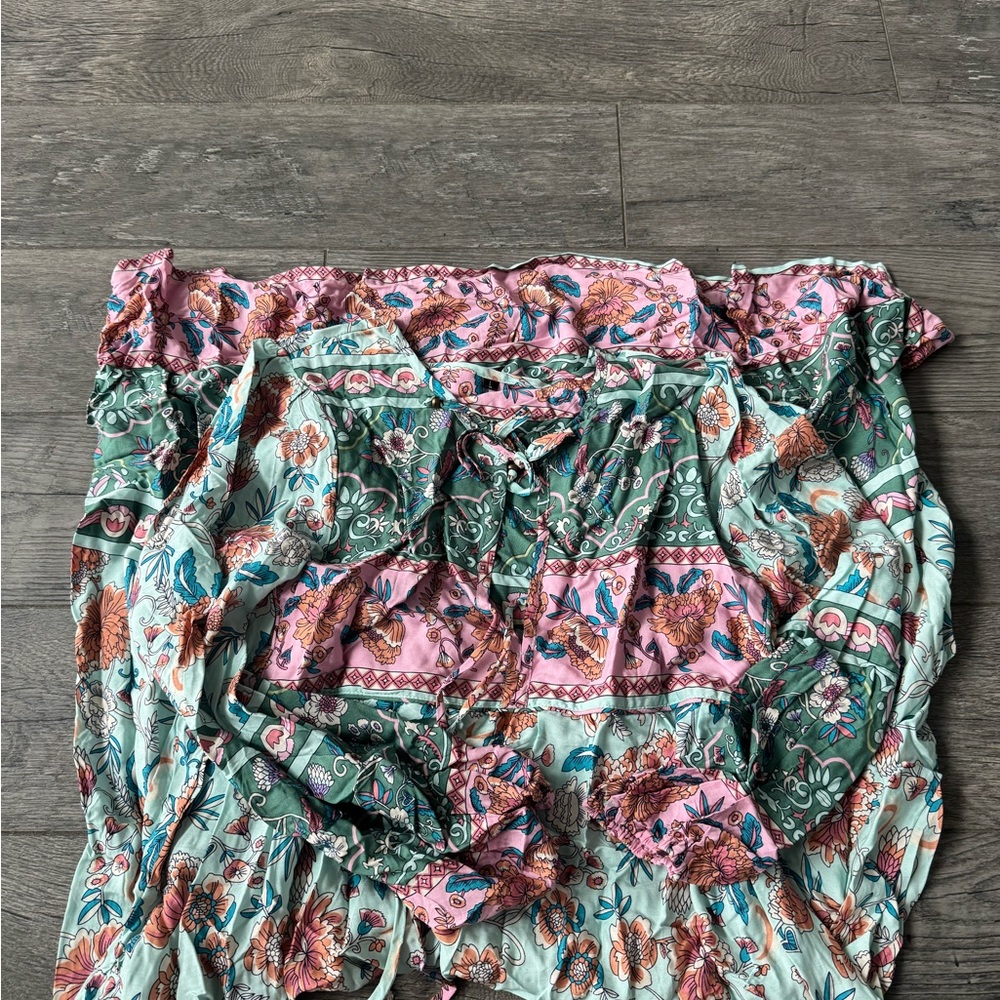 Floral Patterned Dress with Tie Neck - Picture 2 of 5